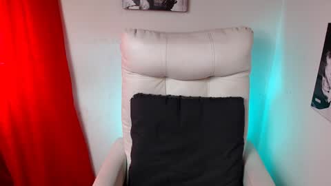 Snapshot of samantharoldan chatting on January 2, 2025, 1:40 pm Samantha online show from January 2, 2025, 1:40 pm