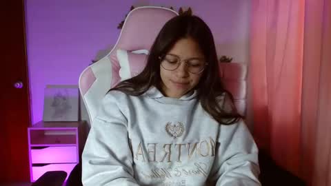 Snapshot of samantharoldan chatting on February 13, 2025, 8:55 pm Samantha online show from February 13, 2025, 8:55 pm