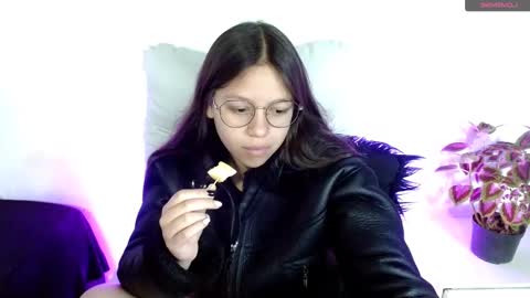 Snapshot of samantharoldan chatting on February 15, 2025, 4:34 pm Samantha online show from February 15, 2025, 4:34 pm