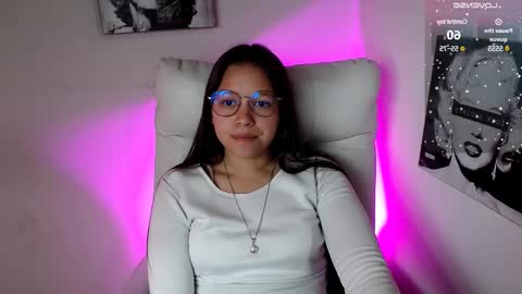 Snapshot of samantharoldan chatting on February 28, 2025, 5:04 pm Samantha online show from February 28, 2025, 5:04 pm