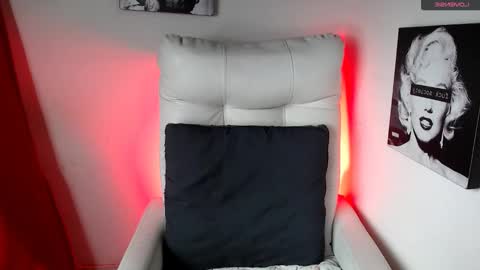 Snapshot of samantharoldan chatting on March 6, 2025, 6:48 pm Samantha online show from March 6, 2025, 6:48 pm