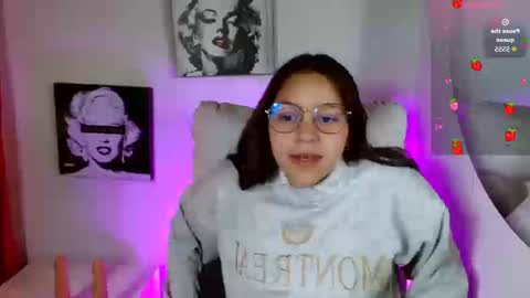 Snapshot of samantharoldan chatting on September 15, 2025, 2:17 pm Samantha online show from September 15, 2025, 2:17 pm