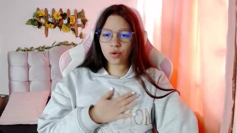 Snapshot of samantharoldan chatting on September 26, 2025, 4:00 pm Samantha online show from September 26, 2025, 4:00 pm
