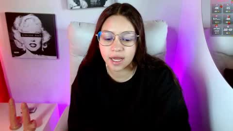 Snapshot of samantharoldan chatting on October 1, 2025, 12:44 pm Samantha online show from October 1, 2025, 12:44 pm