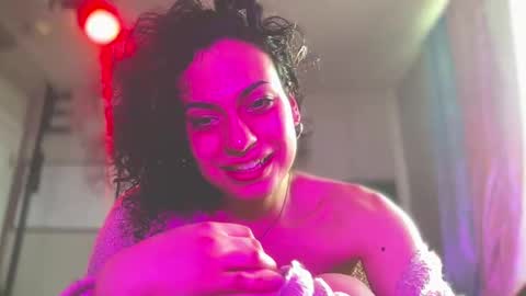 Samantha SayTen online show from February 19, 2025, 8:52 pm