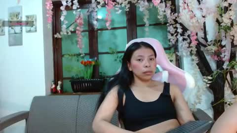 Snapshot of samara_selene chatting on June 5, 2026, 3:13 am SAMARA online show from June 5, 2026, 3:13 am