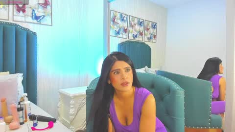 Snapshot of samara_warren chatting on December 29, 2024, 11:29 am Samara Warren online show from December 29, 2024, 11:29 am