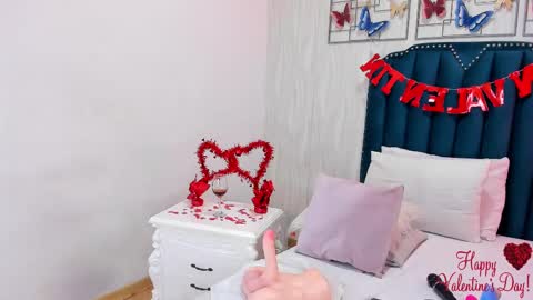 Snapshot of samara_warren chatting on February 14, 2025, 3:05 pm Samara Warren online show from February 14, 2025, 3:05 pm