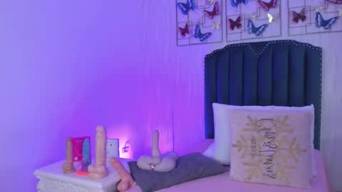 Samara Warren online show from January 8, 2026, 11:56 am