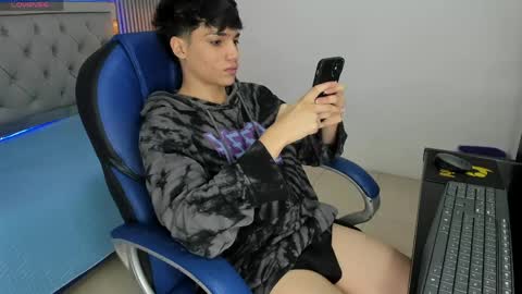 Sam online show from May 9, 2026, 1:16 pm