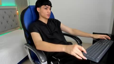 Sam online show from June 6, 2026, 12:43 pm