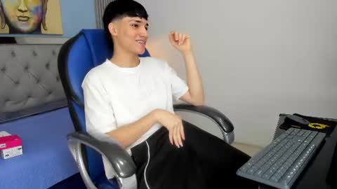 Sam online show from June 12, 2026, 12:37 pm