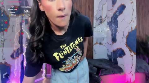 Snapshot of samcielo_tay chatting on May 2, 2026, 2:38 am sam online show from May 2, 2026, 2:38 am