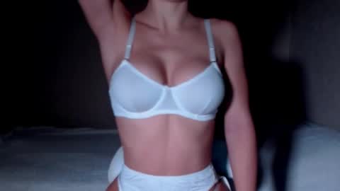 Sam Demia online show from December 2, 2025, 2:39 am