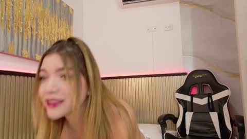 Samanta online show from February 15, 2026, 8:05 pm