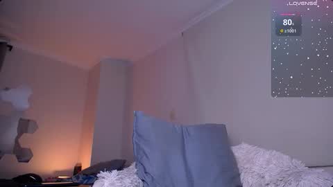 Samantha Santacoloma online show from February 18, 2026, 11:01 pm