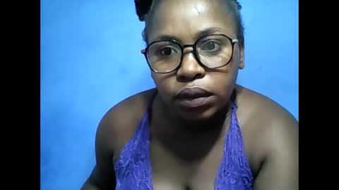 samirah_69 online show from May 12, 2026, 11:35 pm