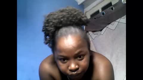 samirah_69 online show from May 16, 2026, 11:25 pm