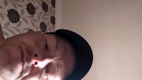 sexy lad looking for fun online show from June 11, 2026, 12:03 pm