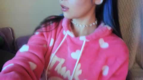   online show from December 22, 2025, 8:55 am