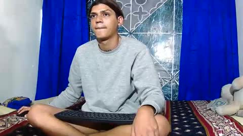 Snapshot of samuel_sincee chatting on October 25, 2025, 6:32 am Samuel Sincee online show from October 25, 2025, 6:32 am