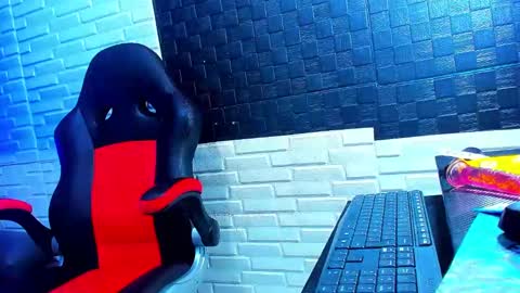 Snapshot of samuel_vasques chatting on October 12, 2025, 10:03 am samuel_vasques online show from October 12, 2025, 10:03 am