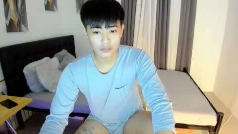 Sam online show from November 21, 2025, 8:40 pm