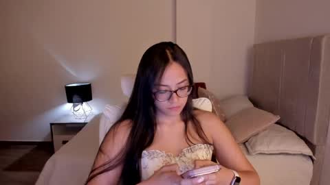 Snapshot of samy_one chatting on May 6, 2026, 9:53 pm Samy online show from May 6, 2026, 9:53 pm