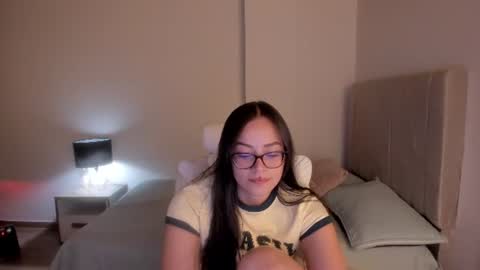 Snapshot of samy_one chatting on June 8, 2026, 9:04 pm Samy online show from June 8, 2026, 9:04 pm