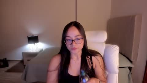 Snapshot of samy_one chatting on June 9, 2026, 10:32 pm Samy online show from June 9, 2026, 10:32 pm