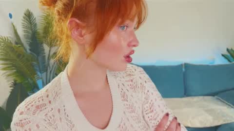 Snapshot of sanda_red chatting on October 15, 2025, 1:33 pm Sanda3 online show from October 15, 2025, 1:33 pm