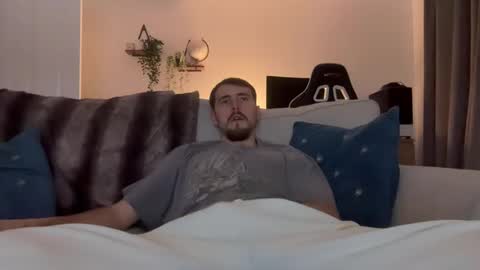 sandb250 online show from January 3, 2025, 11:55 pm