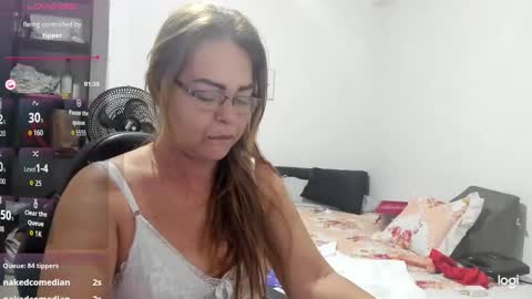 Sanddi  online show from September 26, 2025, 11:42 pm