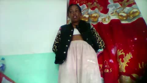 sandra1253099 online show from September 12, 2025, 4:23 am