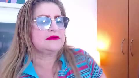 SANDRA online show from October 11, 2025, 10:47 am