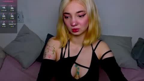 Sandra online show from October 14, 2025, 8:15 am