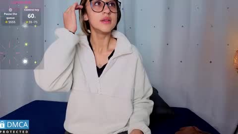 Snapshot of sandra_rey_ chatting on June 2, 2026, 11:01 am Sandra Rey online show from June 2, 2026, 11:01 am