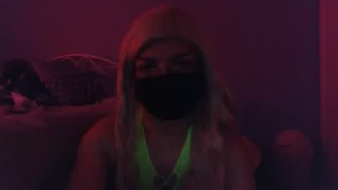 Snapshot of sandrasaa chatting on December 5, 2024, 11:07 pm Sandra online show from December 5, 2024, 11:07 pm