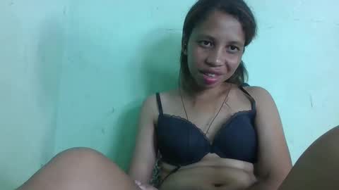 sandrinah788632 online show from April 28, 2026, 4:23 pm