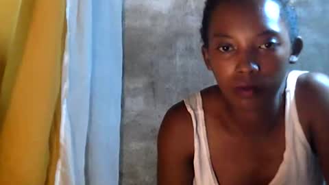 sandrine718 online show from January 9, 2026, 1:25 pm