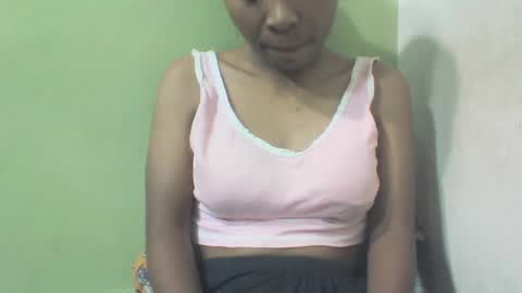 sandy735579 online show from February 6, 2026, 4:17 am