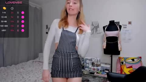 Snapshot of sandycramerrr chatting on May 1, 2026, 6:45 pm Sandy online show from May 1, 2026, 6:45 pm
