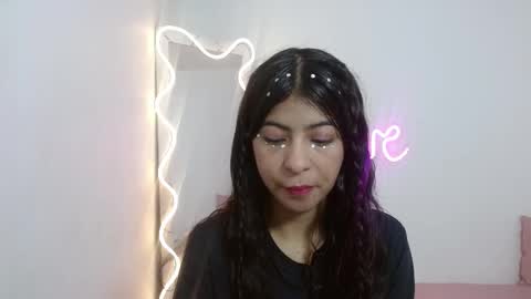 sandyy_tay online show from November 7, 2025, 11:21 am