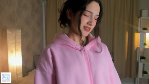 Leya online show from October 20, 2025, 6:19 pm