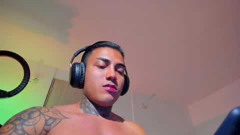 Santi Ferrer online show from February 12, 2026, 6:08 am