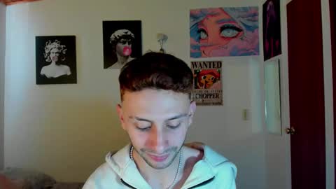 Snapshot of santi_mateo chatting on September 12, 2025, 5:13 pm Santi online show from September 12, 2025, 5:13 pm