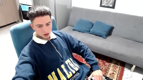 santi_ss online show from January 18, 2026, 1:31 am