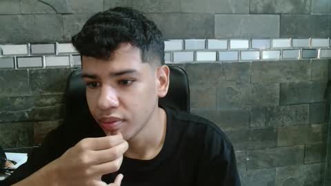 santi online show from November 2, 2025, 1:35 pm