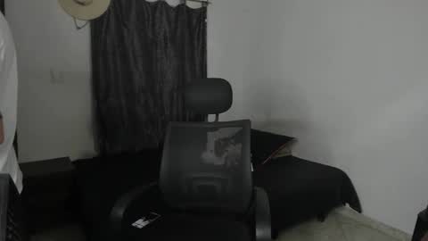 Julius Novachrono  online show from March 19, 2026, 11:09 pm