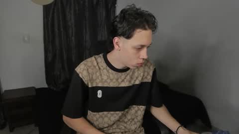 Julius Novachrono  online show from March 26, 2026, 10:10 am